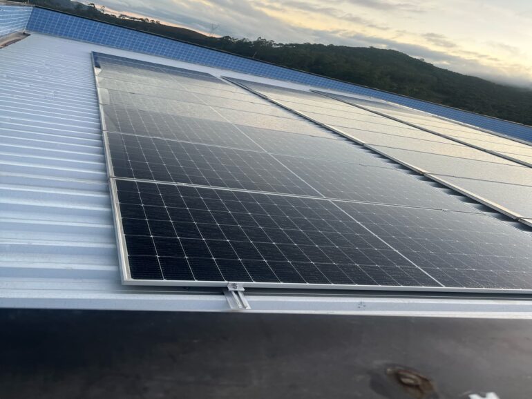 Paineis Solares Foto Creditos Radiotvwebnews