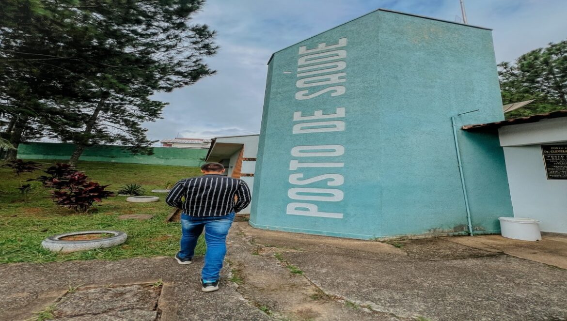 Vereador Douglas Dofú. Foto créditos Ascom Câmara Municipal de Poços de Caldas-MG.