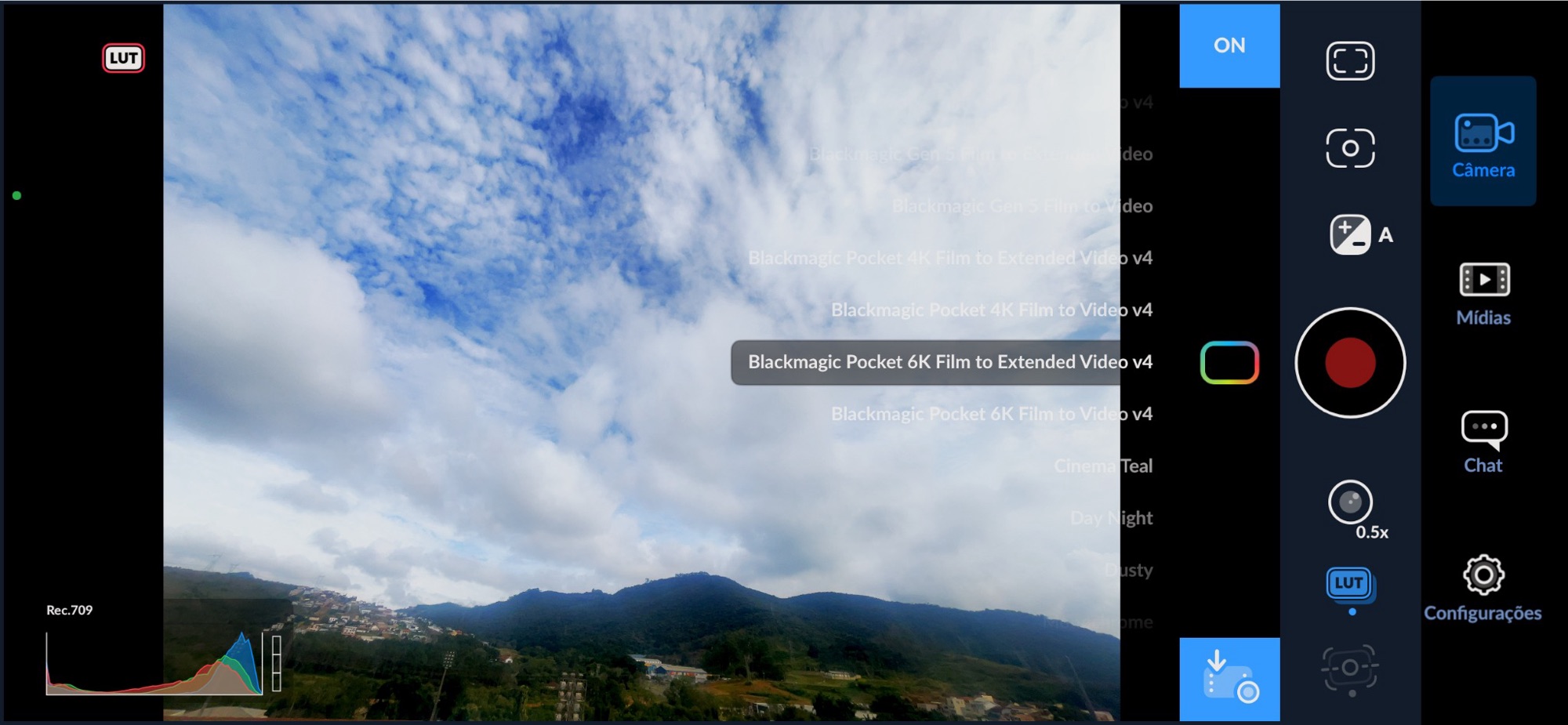 Blackmagic cam com Luts ativo. Imagem créditos: radiotvwebnews