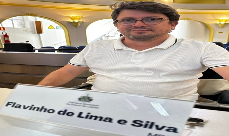 Requerimento do vereador busca informações sobre a falta de servidores na Escola Municipal Dr. Pedro Afonso Junqueira. Vereador Flávio de Lima e Silva. Foto créditos : Ascom Câmara.